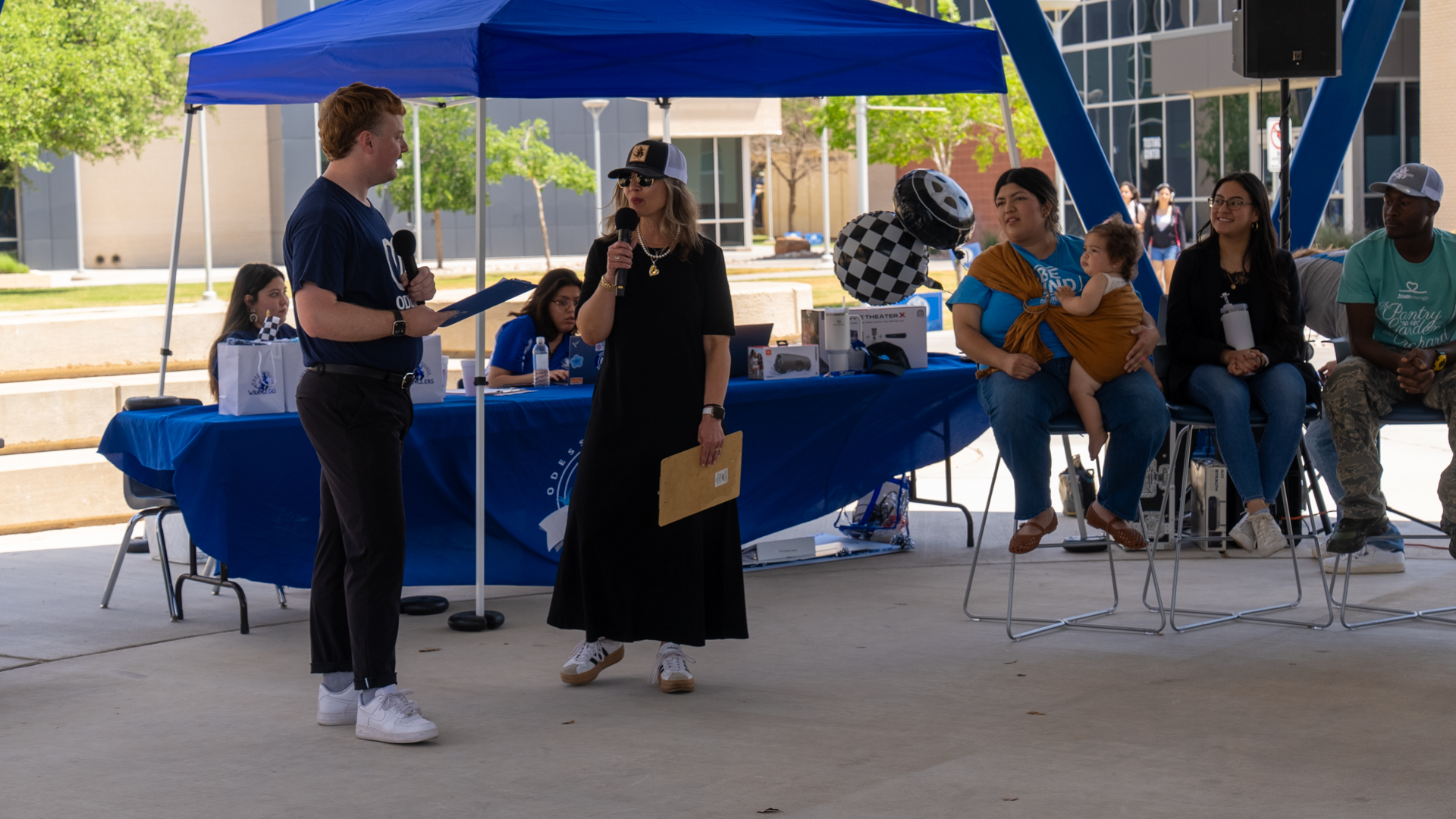 image of students at a university's welcome orientation